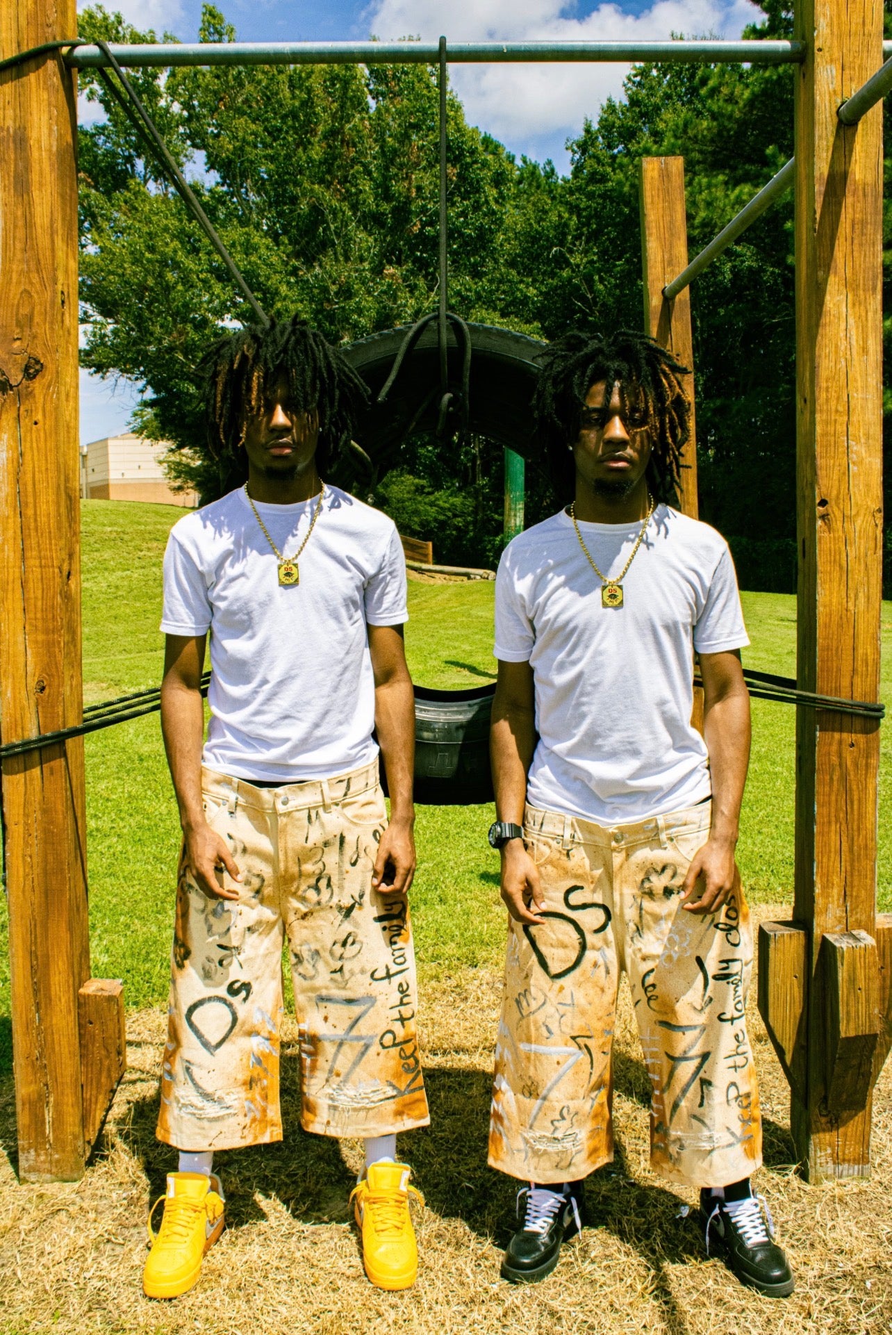 3/4 graffiti jorts