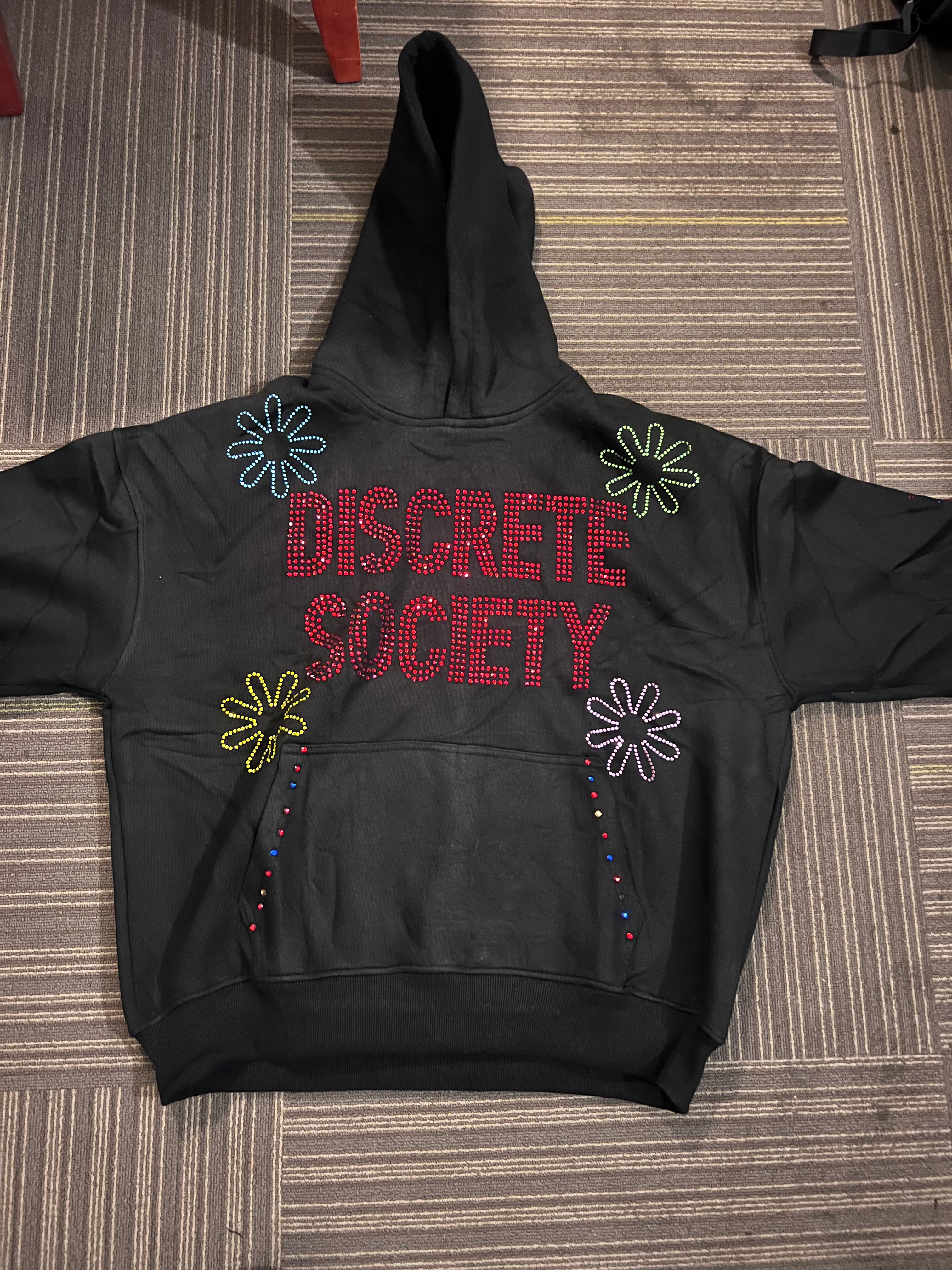 DISCRETE SOCIETY SIGNATURE HOODIE
